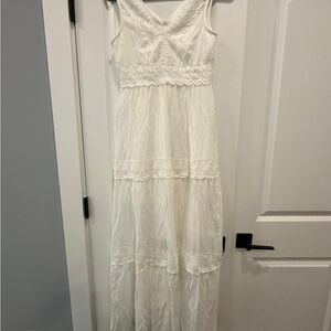 Elegant White Lace Maxi Dress